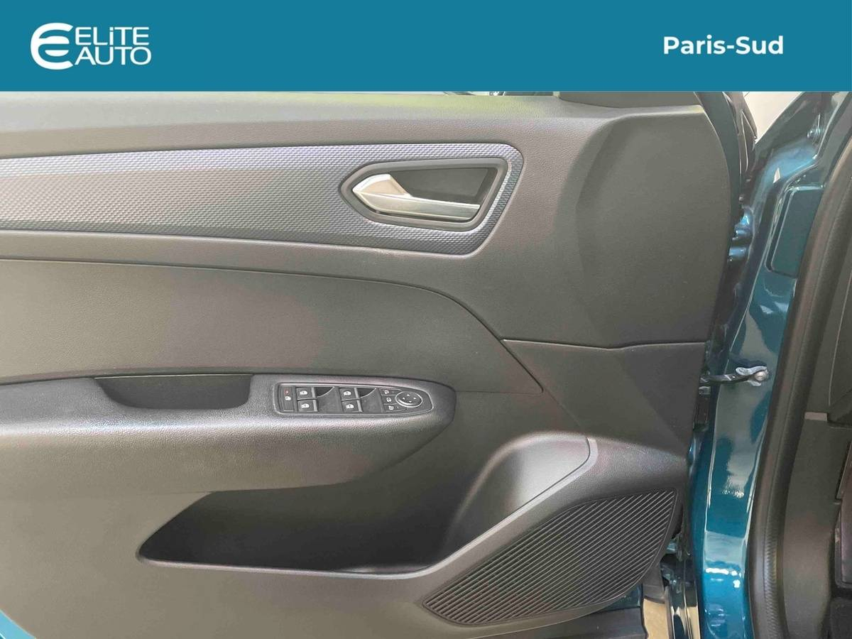 Renault Arkana E-Tech hybride 145 - 22 — photo 17