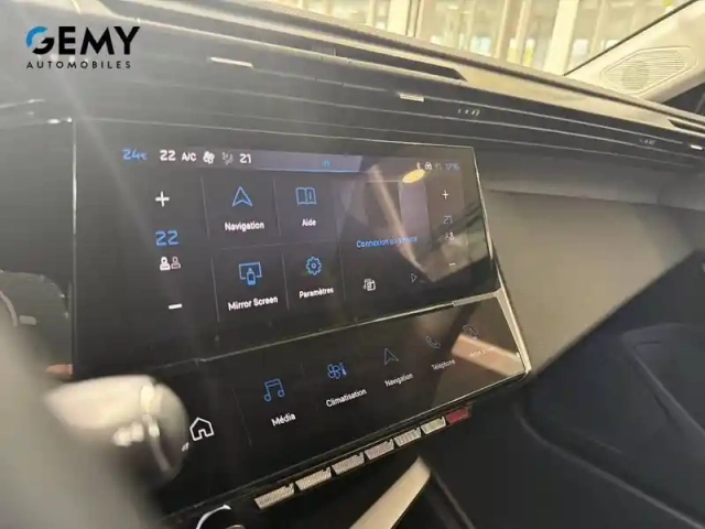 Peugeot 308 sw phev 180 e-eat8 — photo 13