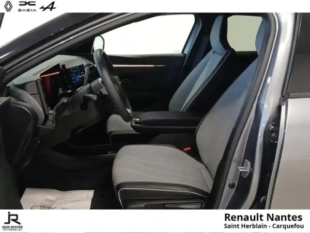 Renault Megane e-tech electric 220ch 60kwh techno autonomie confort - chargeur ac 22kw triphasé — photo 11