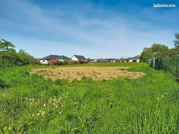 Terrain 1281 m² ASSAT
