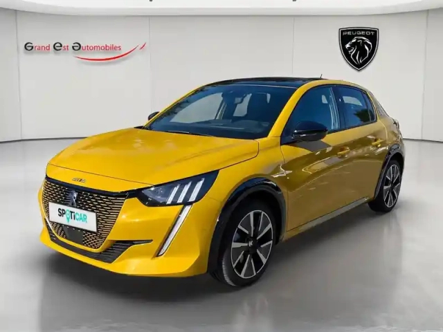 Peugeot 208 e- 136ch gt — photo 1