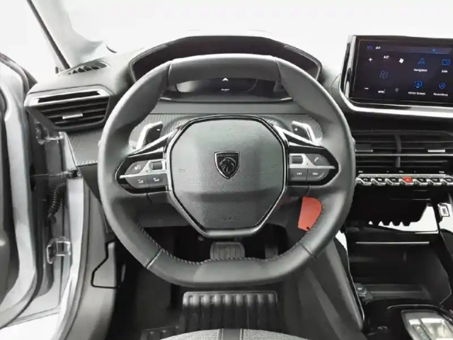 Peugeot 208 hybrid 100 e-dcs6 — photo 30