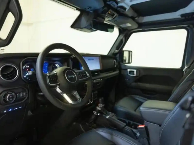 Jeep Wrangler unlimited 2.0 t 380ch 4xe sahara command trac — photo 8