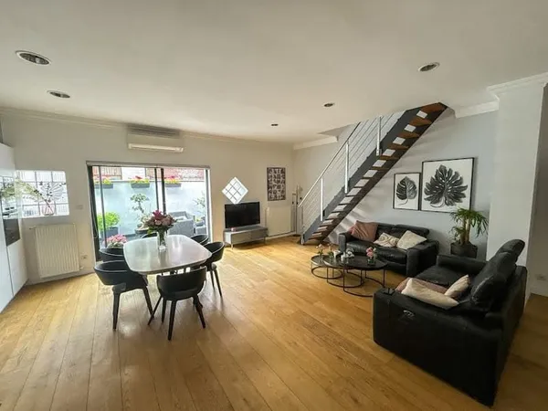 Appartement 4 pièces 337 m²