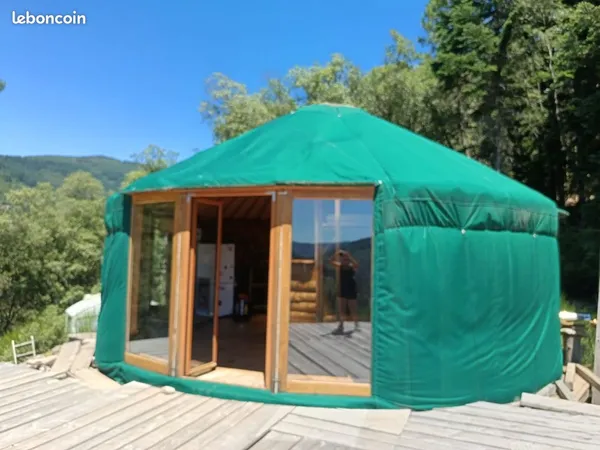 Yourte 38m2 URGENT - livraison possible