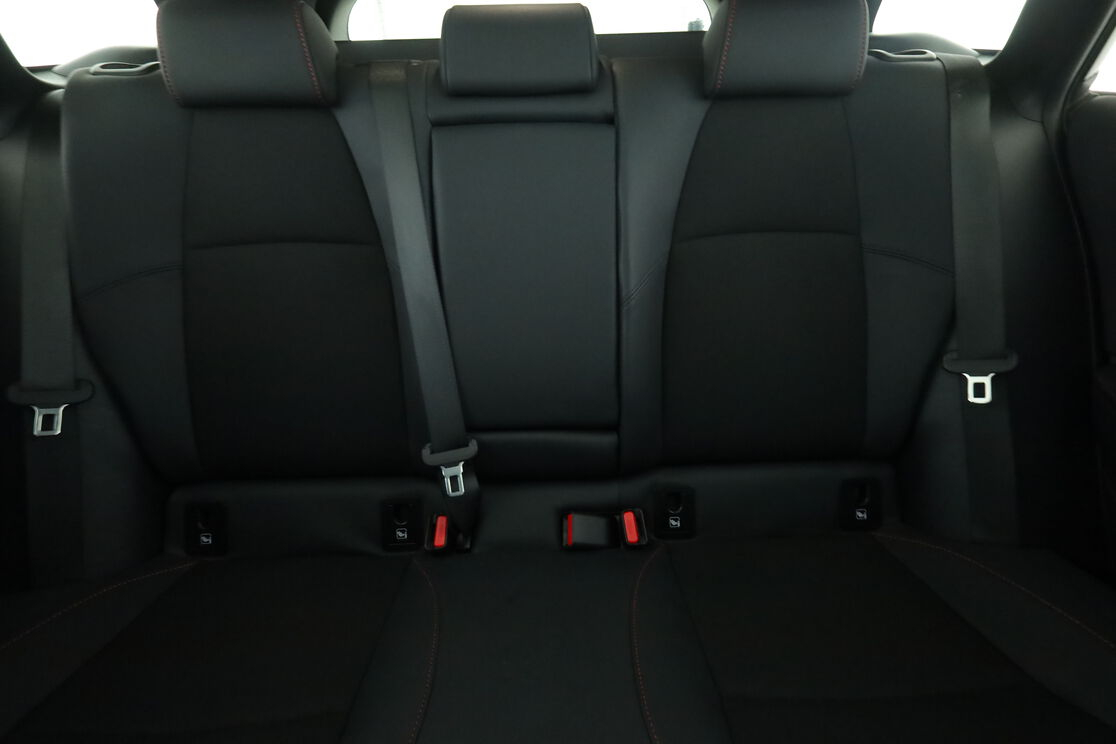 Toyota Corolla Touring Sports 2.0 Hybride GR Sport — photo 14
