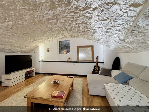 Appartement 3 pièces 98 m² Charme troglodyte en hyper centre d'Aix-les-Bains