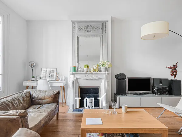 Appartement Paris 4 pièce(s) 125 m2