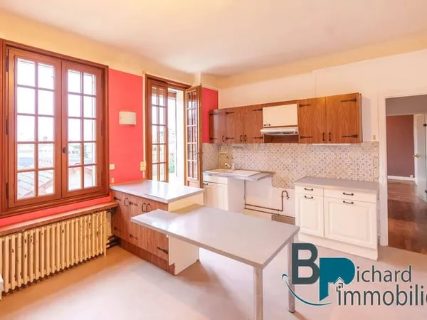 Immeuble 225 m²