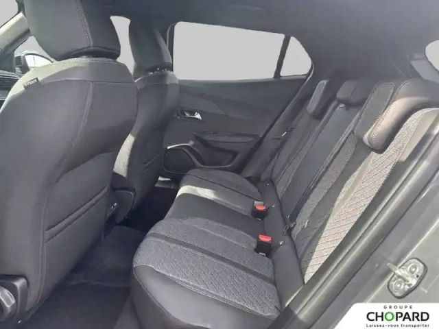 Peugeot 2008 hybrid 145 e-dcs6 — photo 21