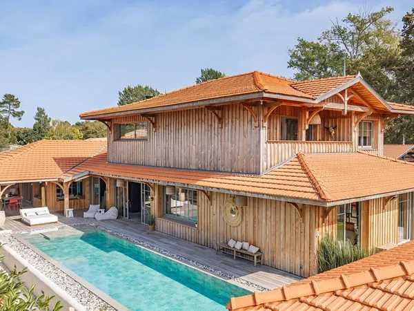 Villa contemporaine d'exception aux accents de voyages
