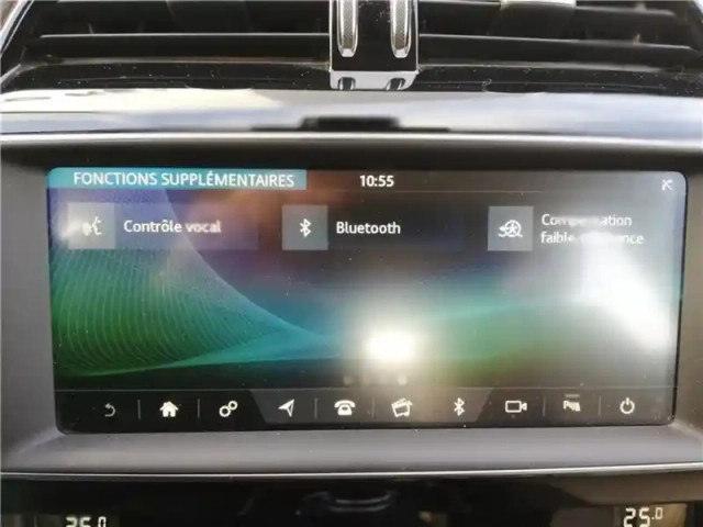 Jaguar F-Pace 2.0 d - 180 ch 2wd bva8 — photo 80