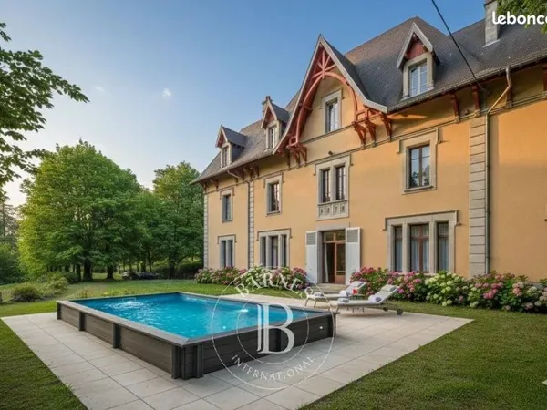 Propriété 19 pièces 573 m²
