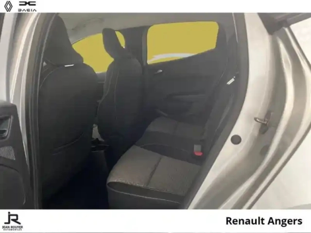 Renault Clio 1.5 blue dci 100ch evolution — photo 19