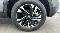 Peugeot 2008 1.2 PureTech 130ch S&S Allure — photo 11