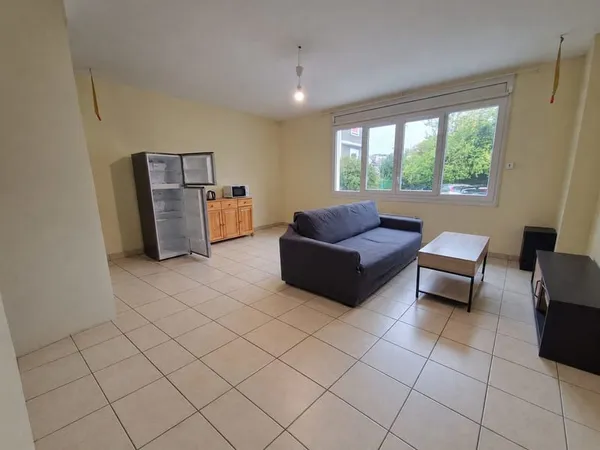 F2 VIDE - LA ROCHE-SUR-FORON