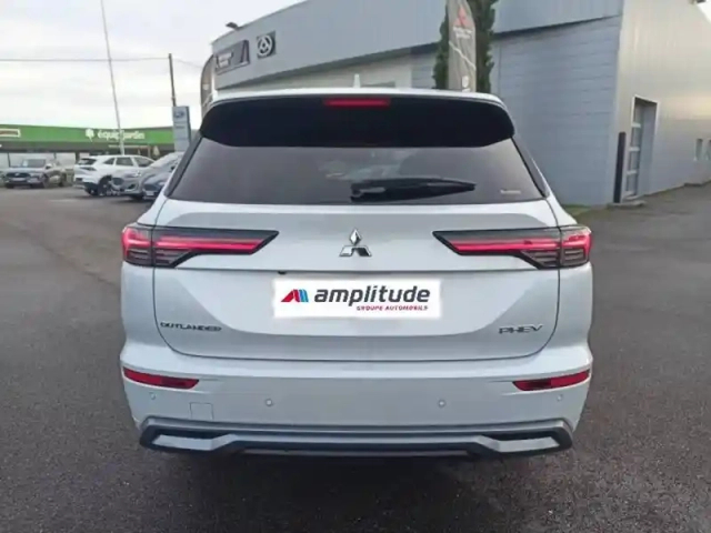 Mitsubishi Outlander 2.4 phev 306ch instyle 4wd my26 — photo 6