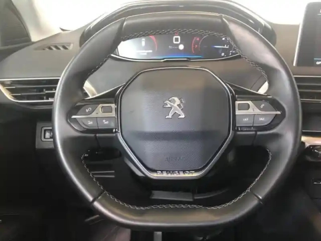 Peugeot 3008 1.2 puretech 130ch allure s&amp;s — photo 12
