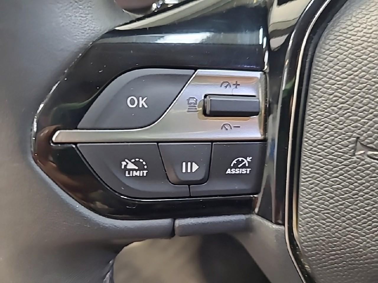 Peugeot 308 puretech 130ch s&s eat8 allure pack — photo 24