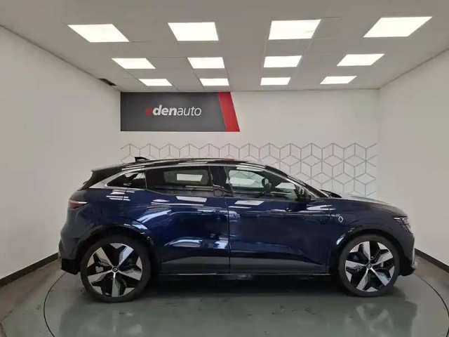 Renault Megane e-tech ev60 220 ch super charge — photo 5