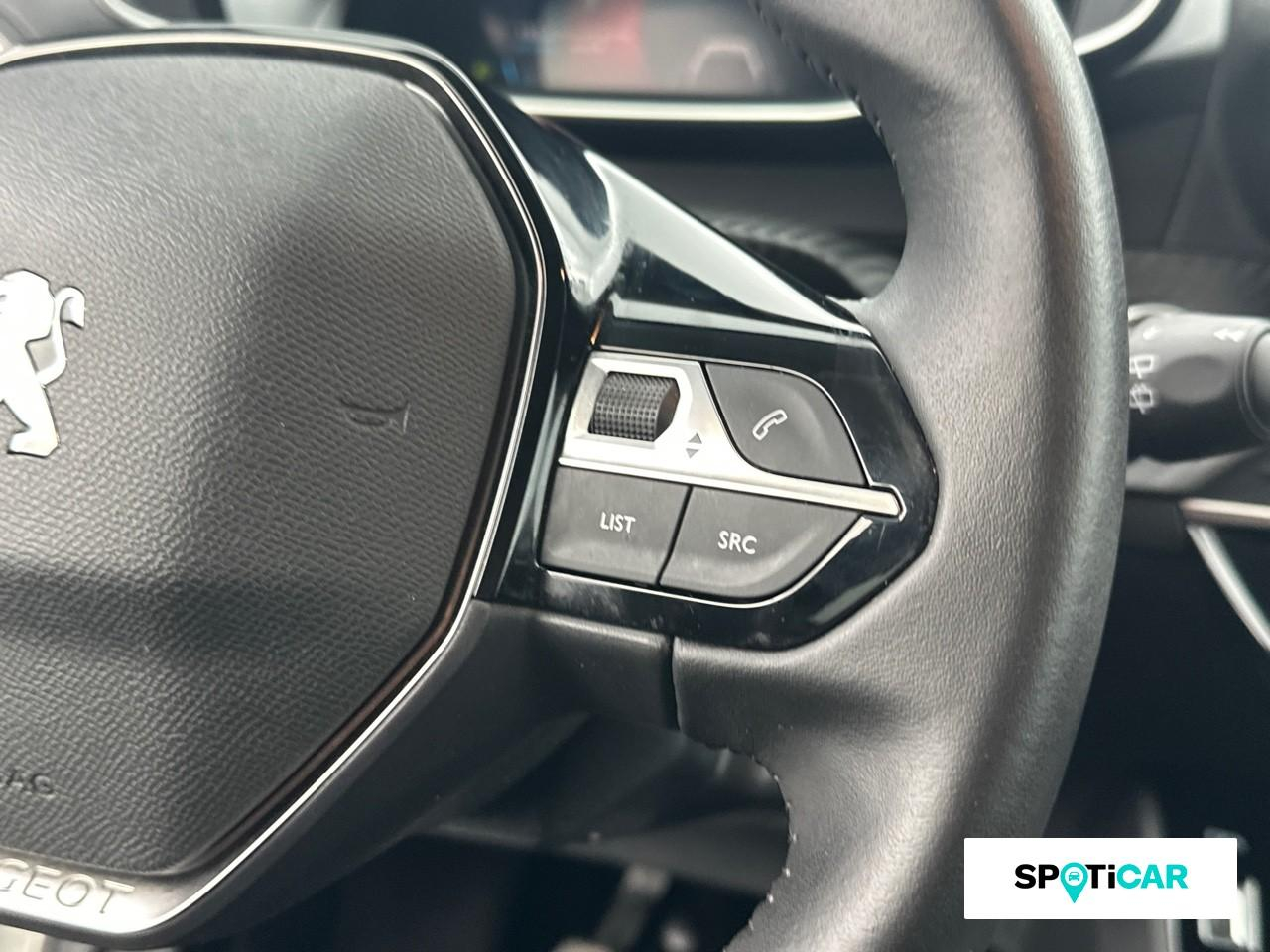 Peugeot 208 1.2 puretech 100ch s&s roadtrip — photo 16