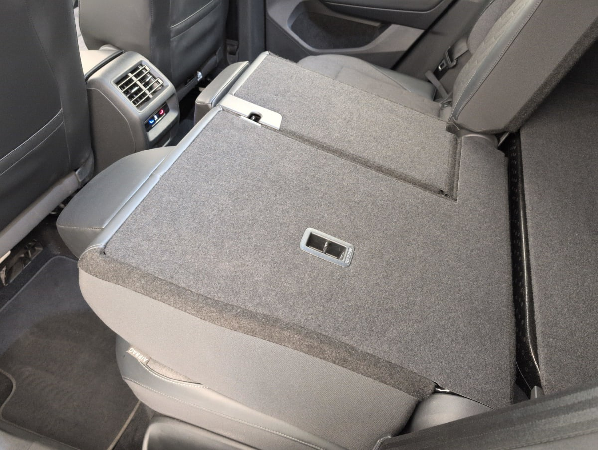 Volkswagen Tiguan — photo 12