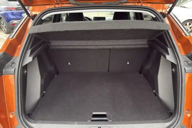 Peugeot 2008 puretech 100 s&amp;s bvm6 — photo 9