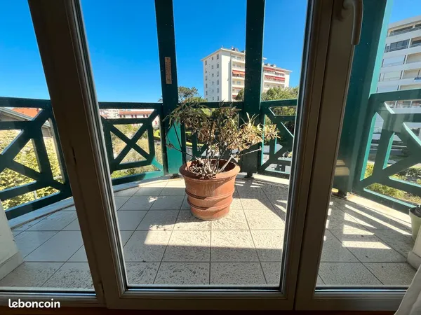 APPARTEMENT T5 TRAVERSANT à BIARRITZ