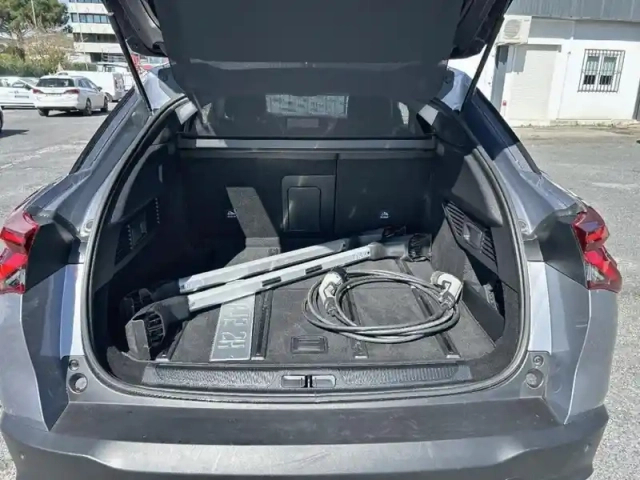 Citroën C5 x hybride rechargeable 225 e-eat8 shine — photo 8