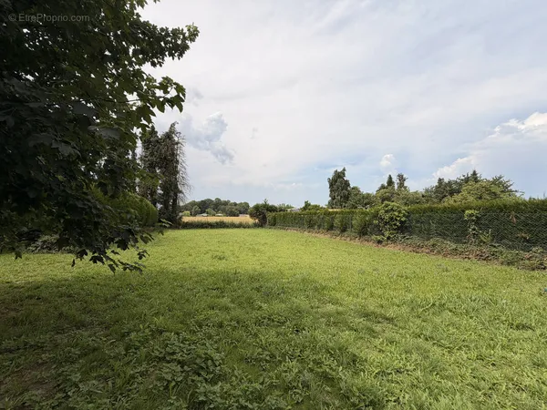 Propriete avec annexe a finir de renover