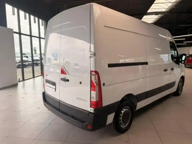 Renault Master fg f3500 l2h2 2.3 blue dci 135ch confort euro6e (16700?ht) — photo 5