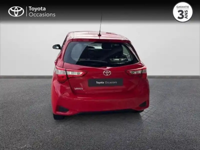 Toyota Yaris 110 vvt-i ultimate 5p — photo 4