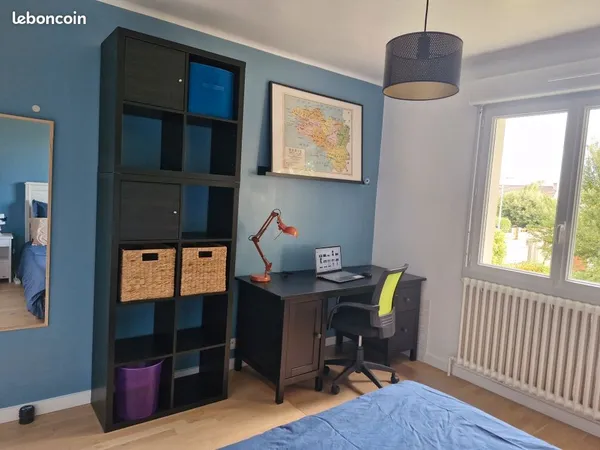 Chambre avec salle de bain privative