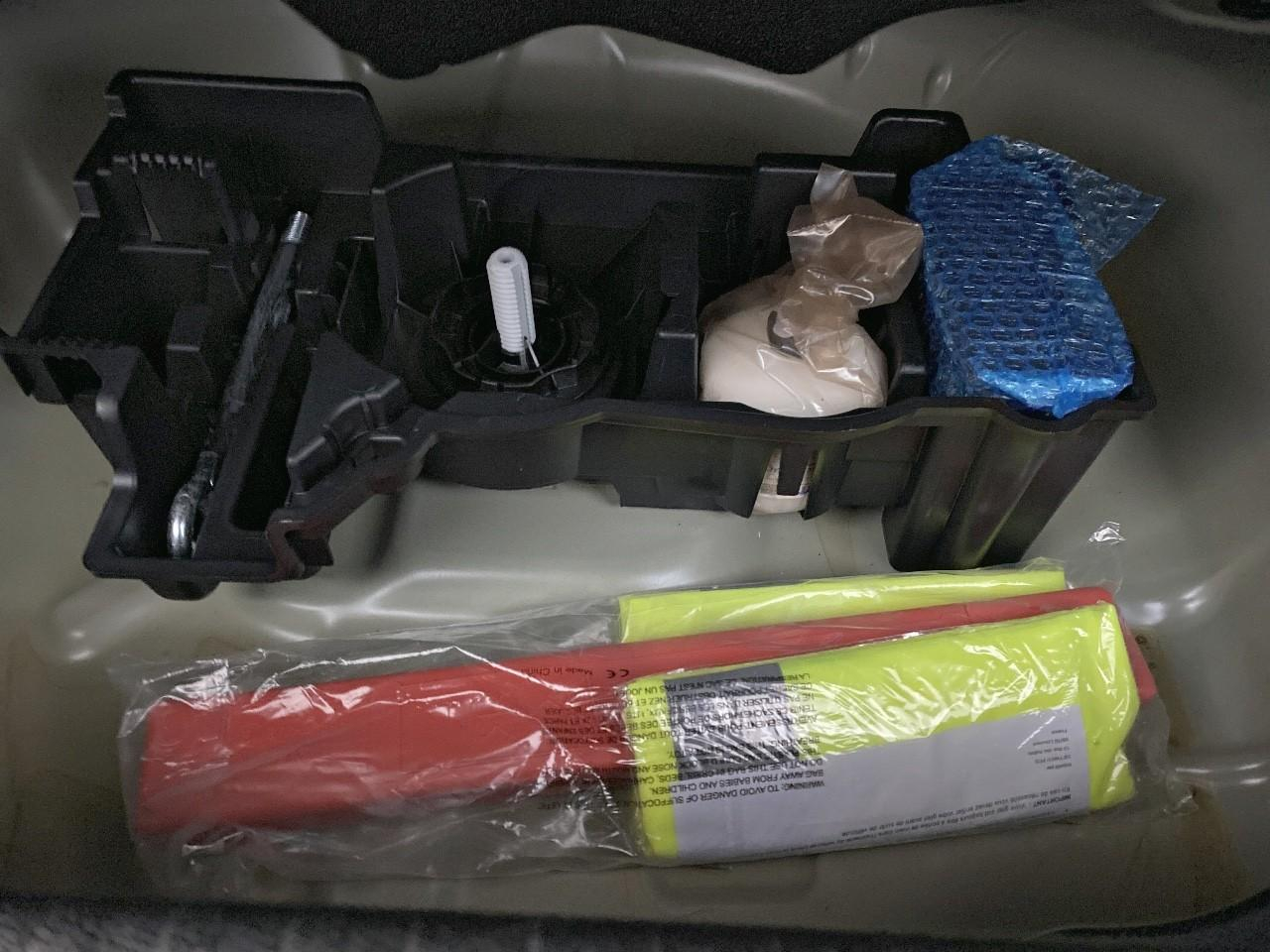 Citroën C4 hybride 145 ch e-dcs6 max — photo 12