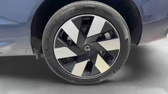Volvo Xc60 t6 awd hybride rechargeable 253 ch+145 ch geartronic 8 — photo 8