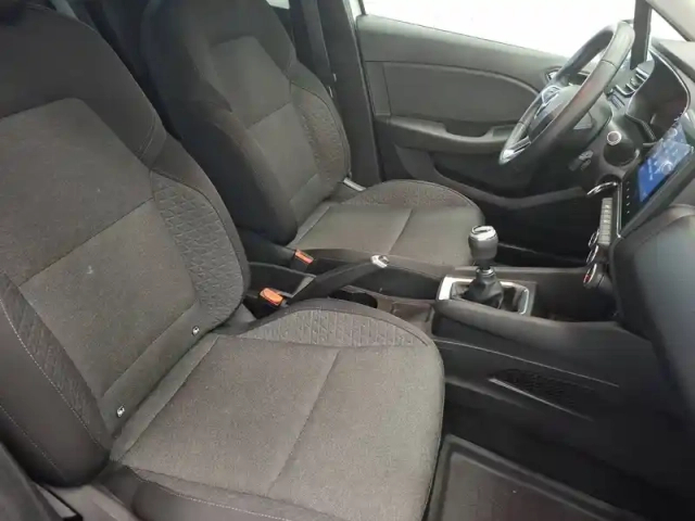 Renault Clio blue dci 85 — photo 12
