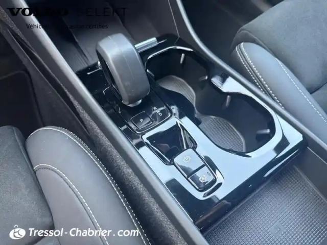 Volvo Xc40 t4 recharge 129+82 ch dct7 ultimate — photo 24