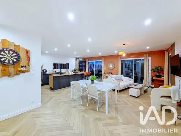 Maison 3 pièces 109 m²