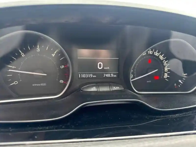 Peugeot 208 bluehdi 100ch bvm6 — photo 60