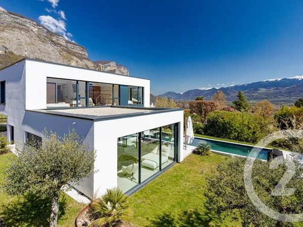 Maison 6 pièces 156 m²