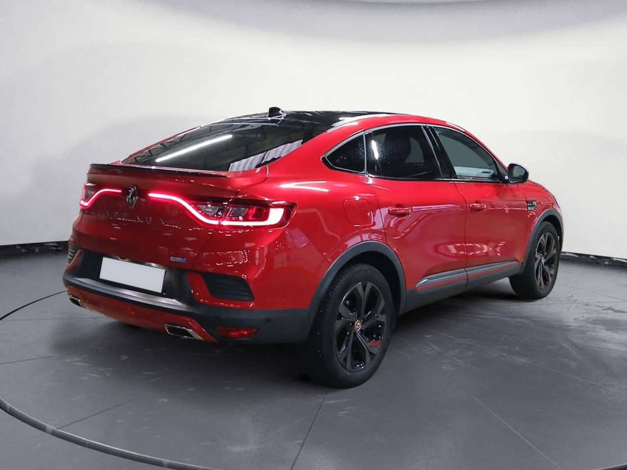 Renault Arkana E-Tech 145 - 21B — photo 5
