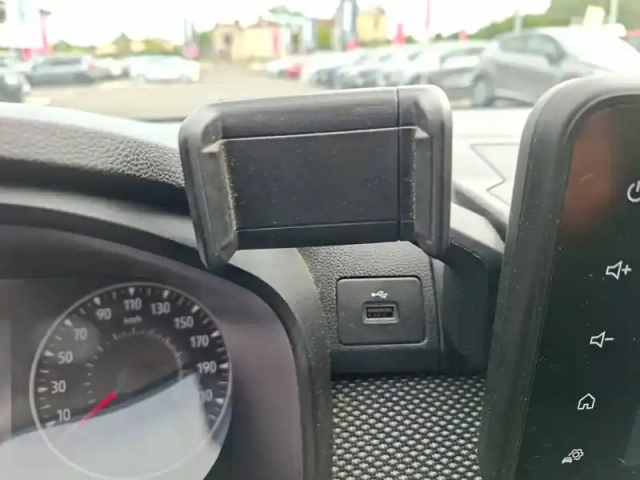 Dacia Sandero eco-g 100 — photo 9