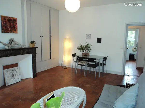 Appartement 2 pièces 45 m2 centre meuble proche IUT