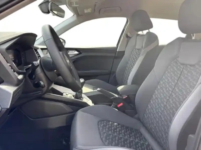 Audi A1 sportback 25 tfsi 95ch design — photo 14