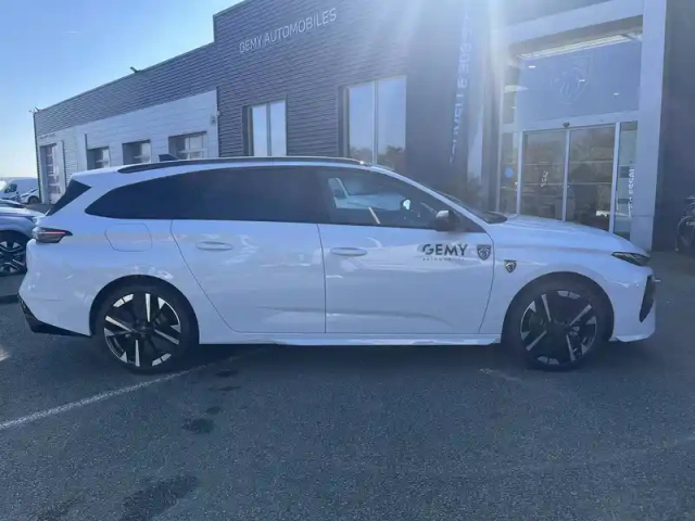 Peugeot 308 sw hybrid 145 e-dcs6 — photo 18