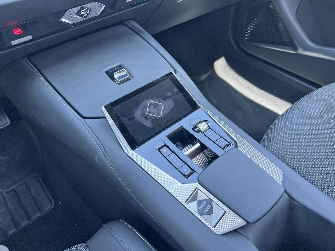 Ds Ds 4 e-tense 225ch cross trocadero — photo 19
