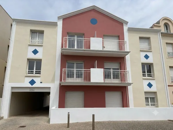 Vue mer, immeuble de 5 appartements à Saint Hilaire De Riez