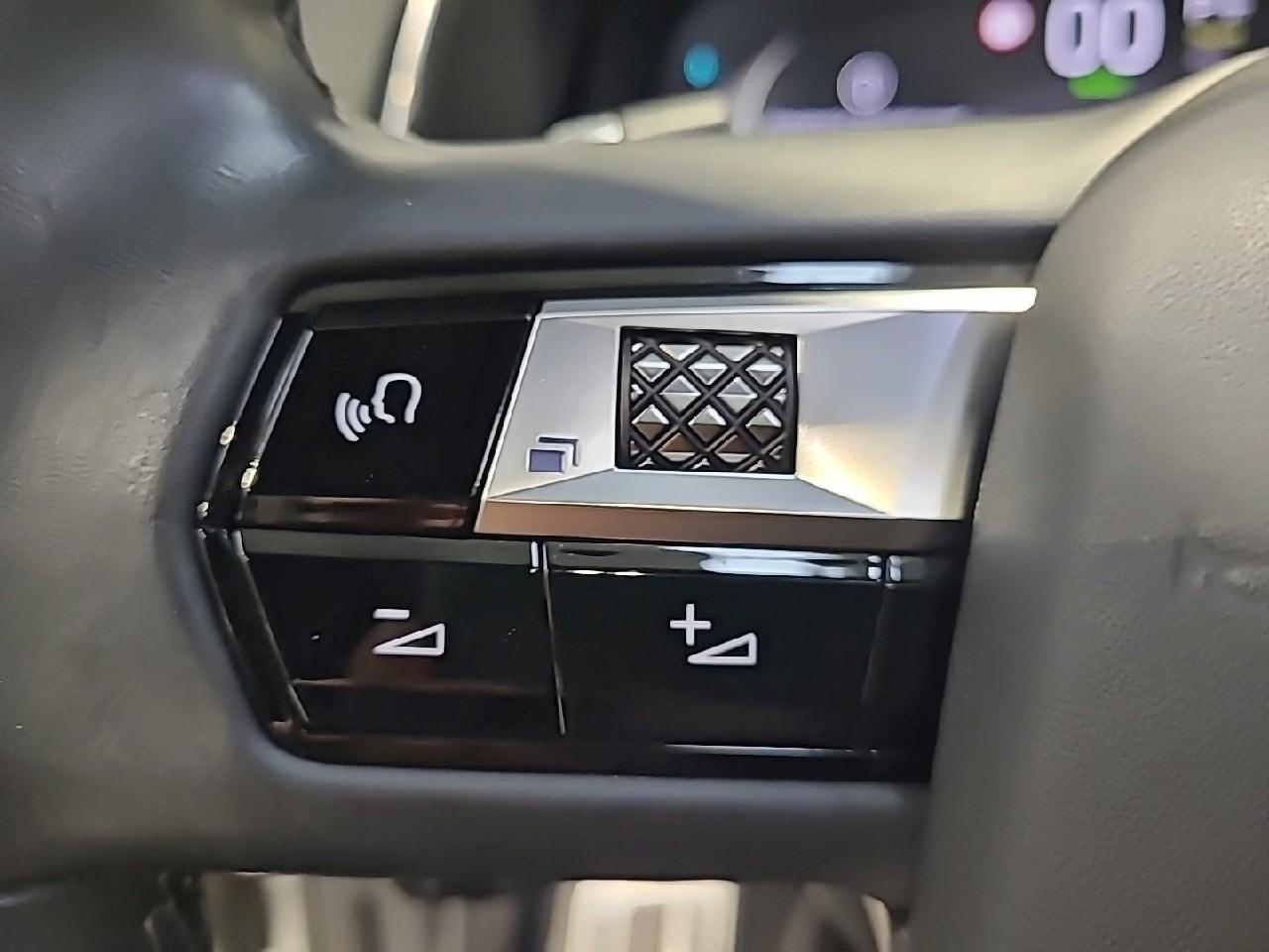 Ds Ds 7 crossback hybride rechargeable e-tense 225 eat8 opera — photo 22