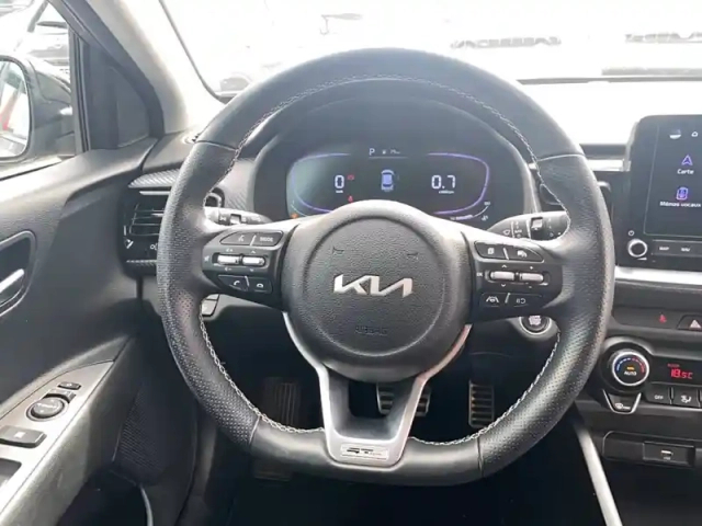 Kia Stonic 1.0 t-gdi 100 ch dct7 — photo 15