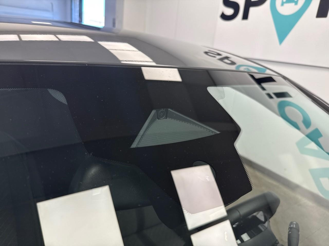Peugeot 208 100 s&s bvm6 allure — photo 19